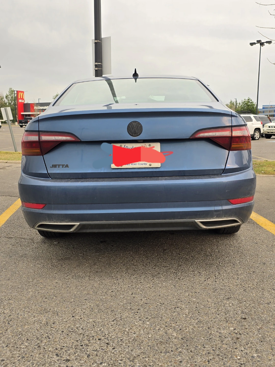 VW Jetta Execline 2019 clean carfax well maintained - photo 2