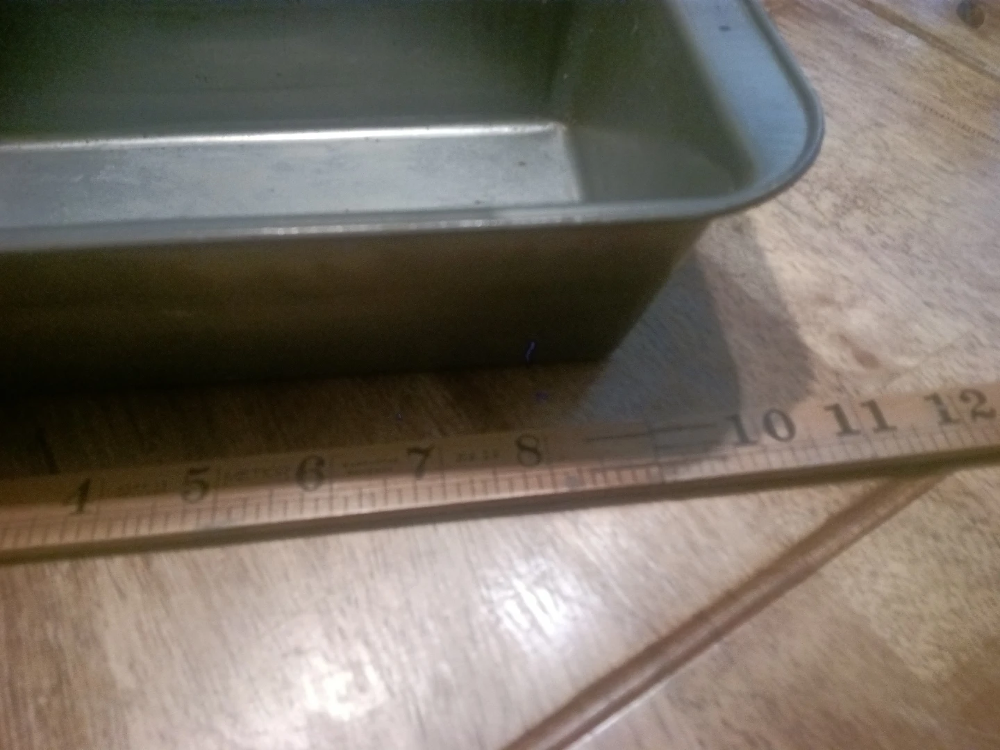 Two Metal Loaf Pans - photo 3