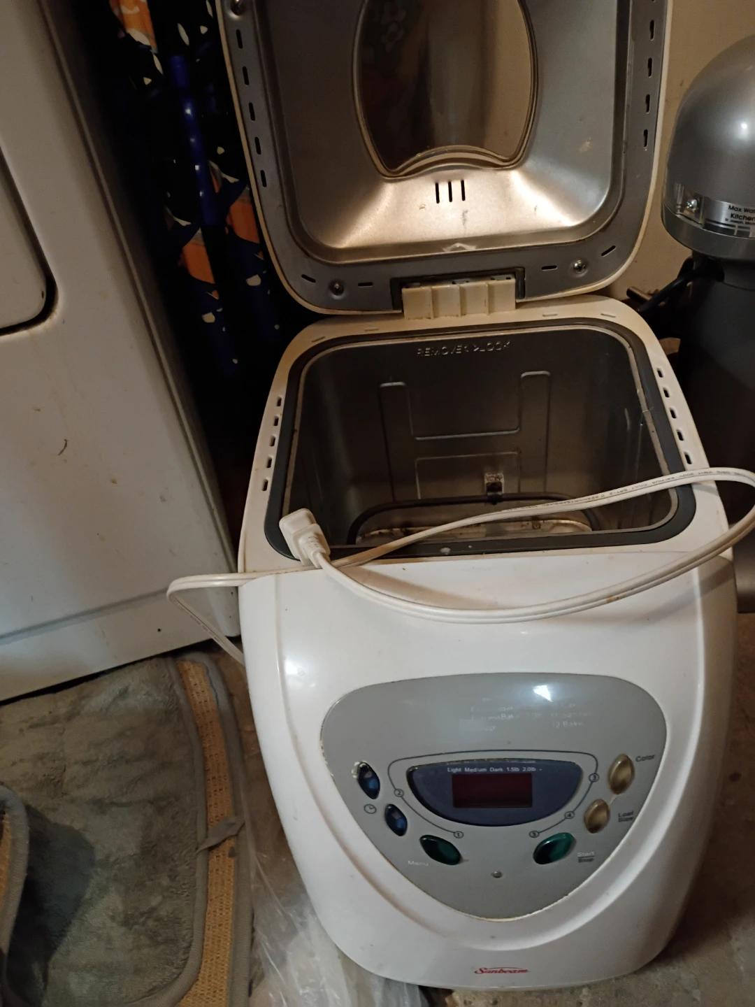 Sunbeam Bread Maker - photo 3