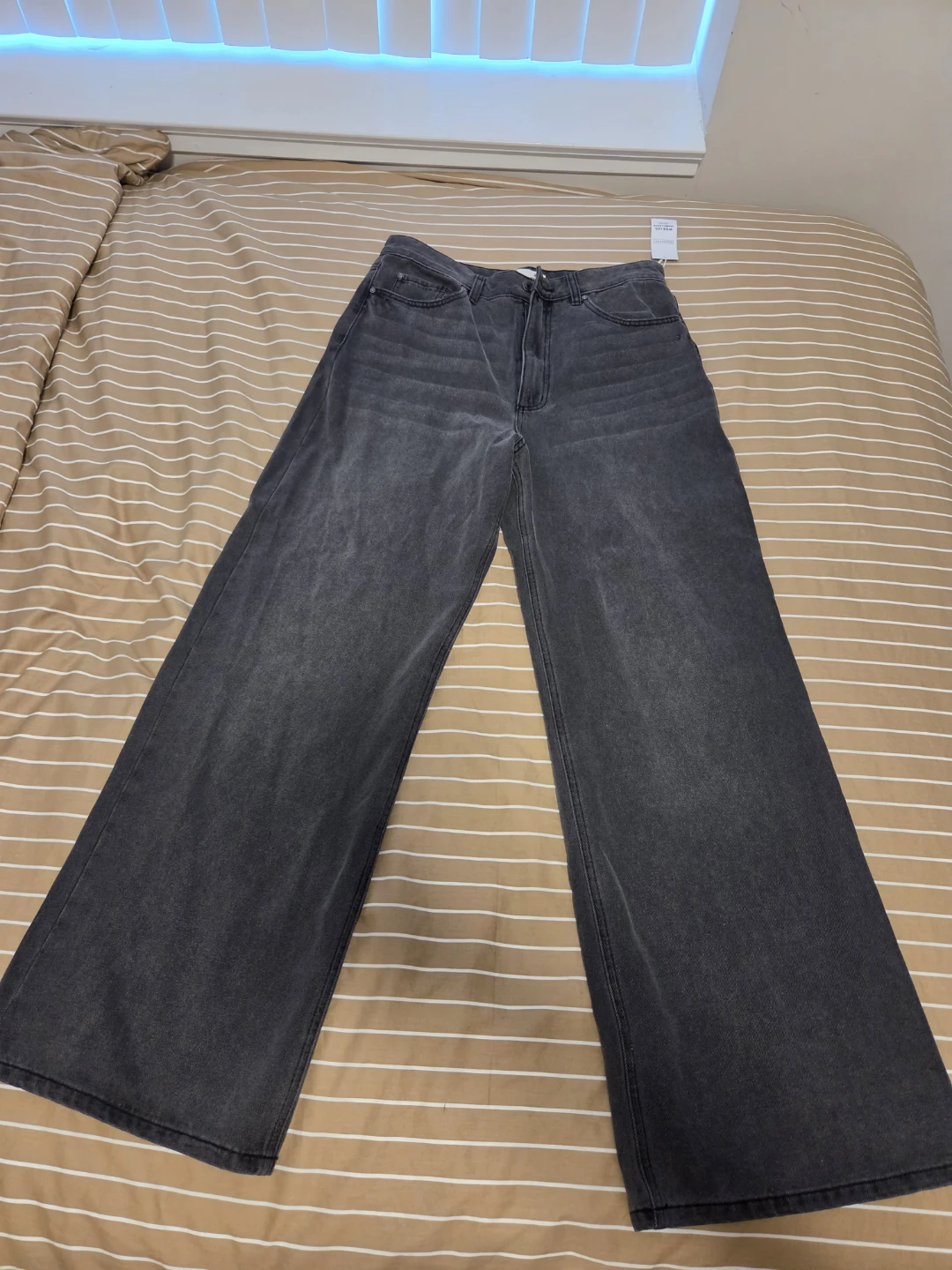 Ardene EightyTwo Wide Leg Jeans, Size 09