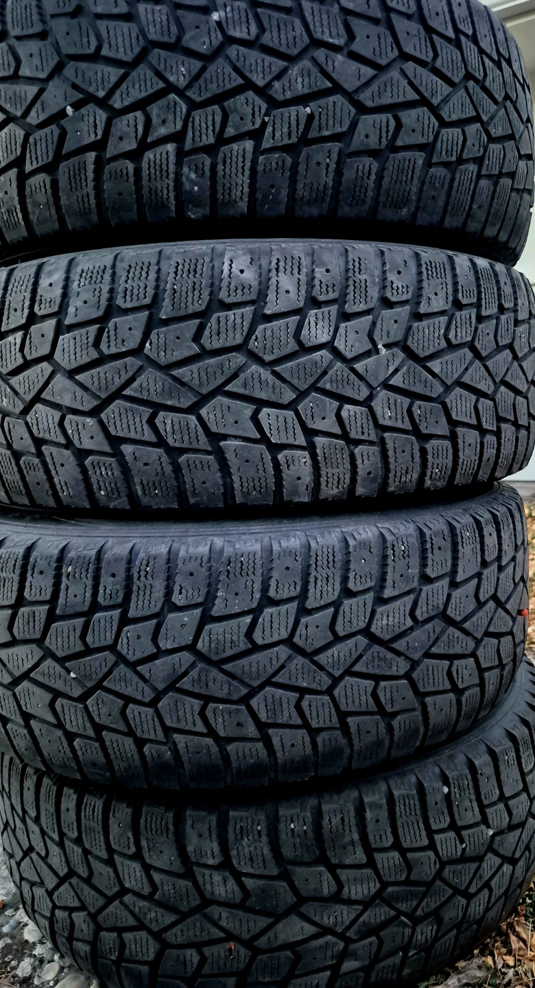 Set of 4 Winter Tires PLUS RIMS Size 235 55 R17 *REAL DEAL*