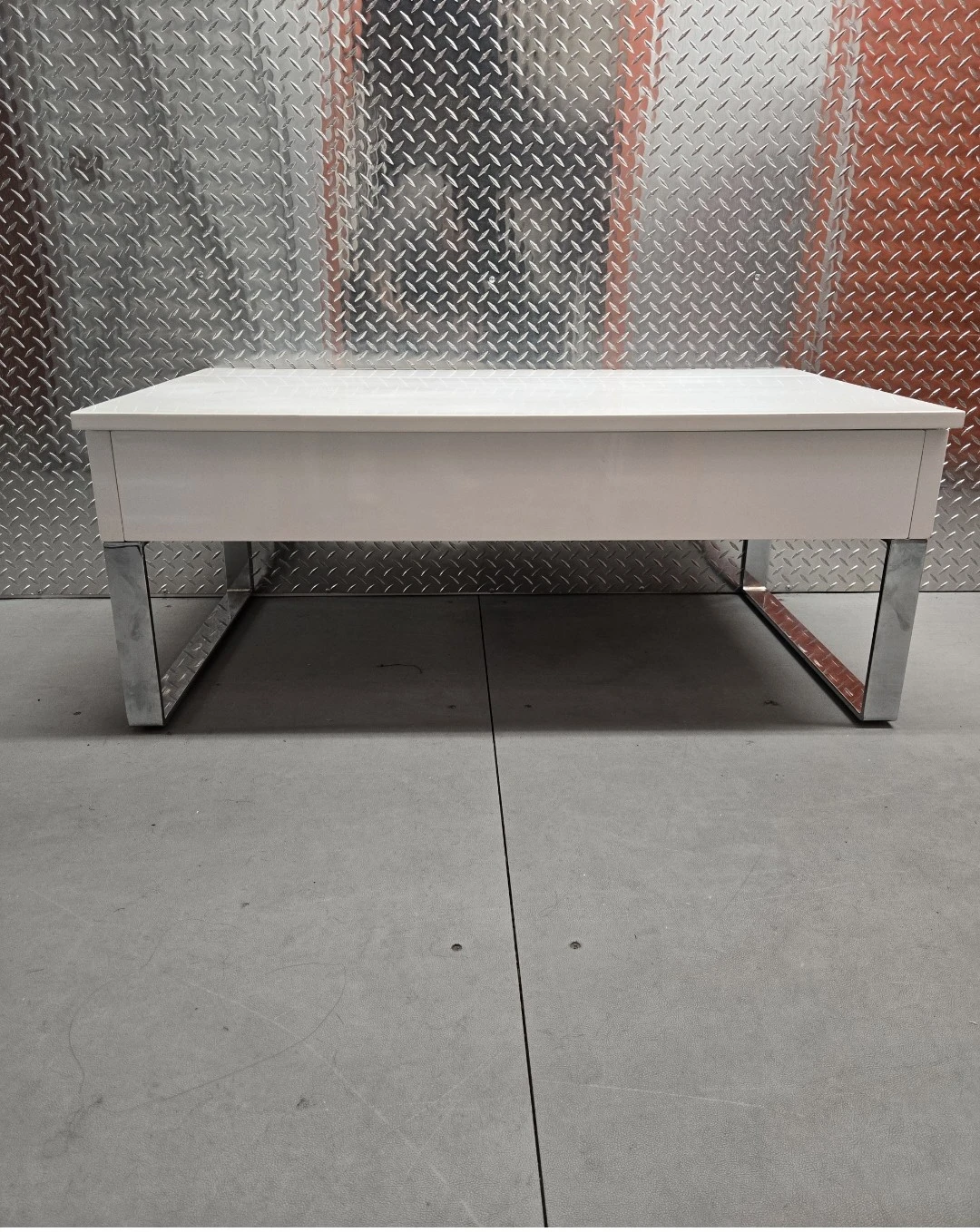 White Gloss Sliding Coffee Table with Hidden Storage - photo 5