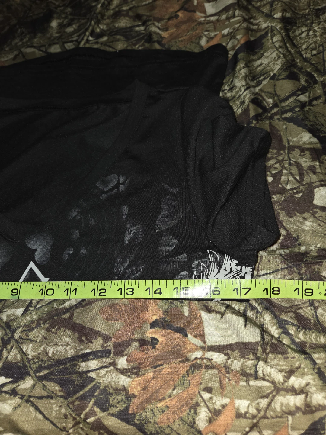 Romwe 'Hearts, Crosses, & Vines' Statement Shirt in a Ladies L - photo 3