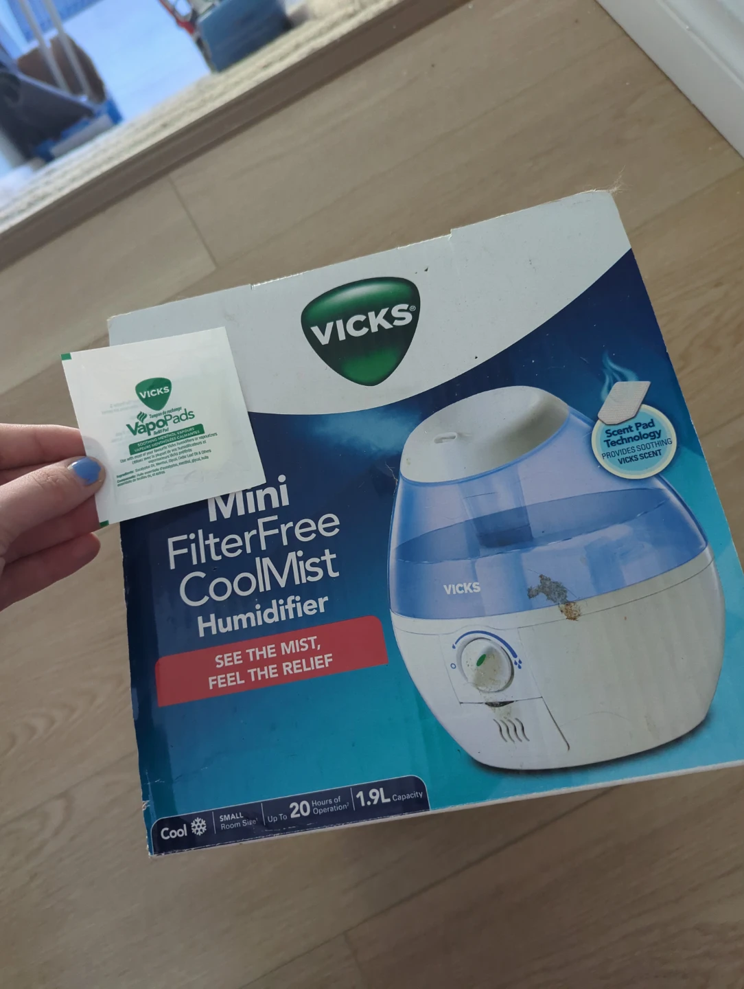 Vicks Mini FilterFree CoolMist Humidifier - photo 3