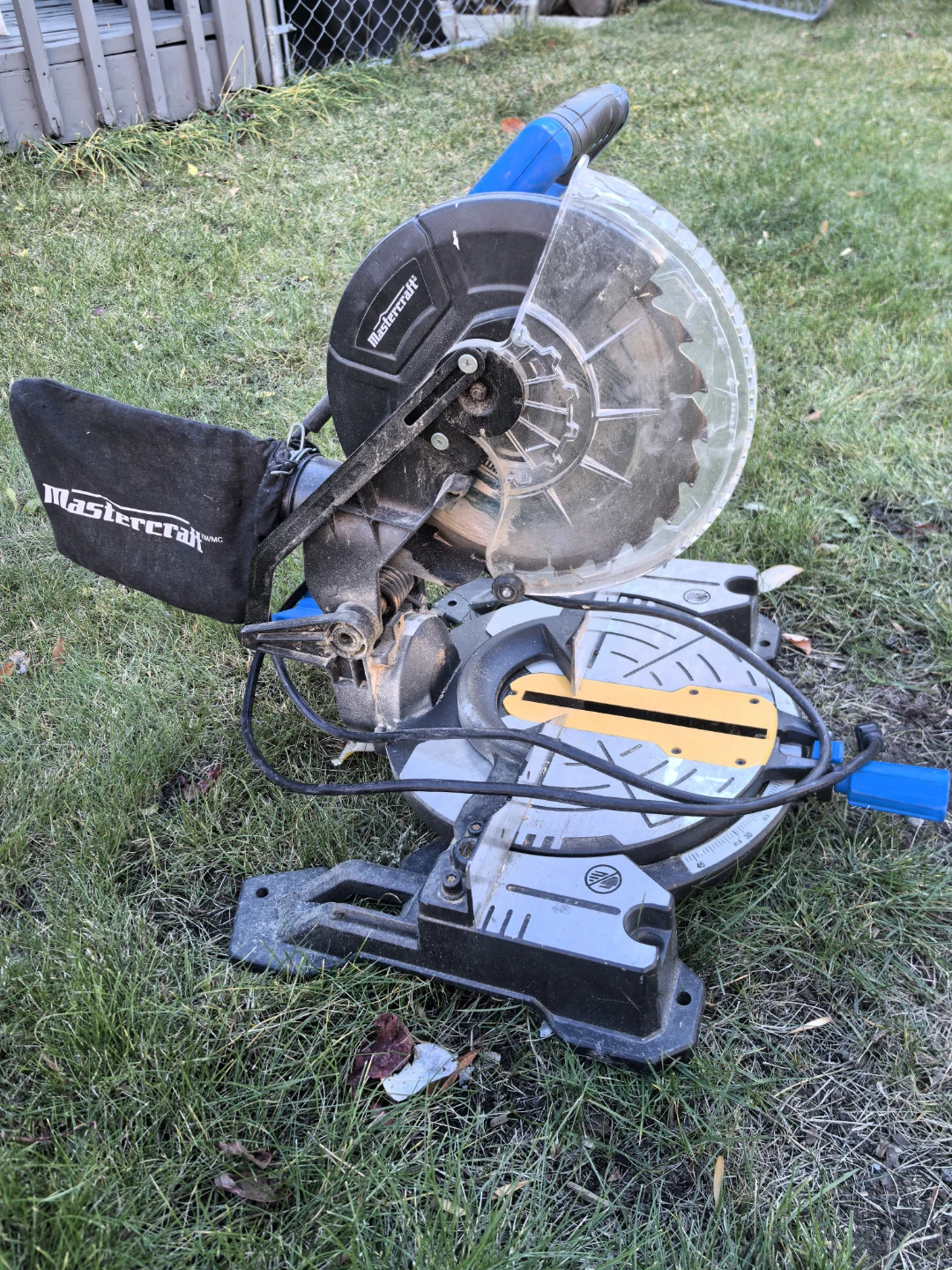Mastercraft 10-inch Compound Mitre Saw