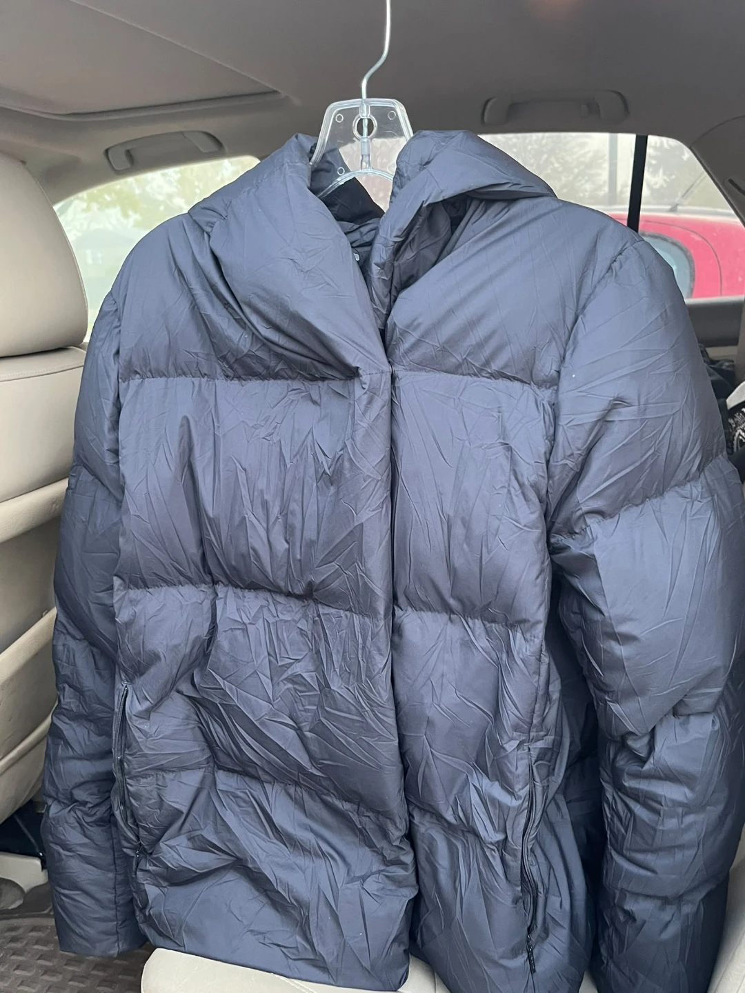 Babaton The Duvet Puffer Jacket Black - photo 4