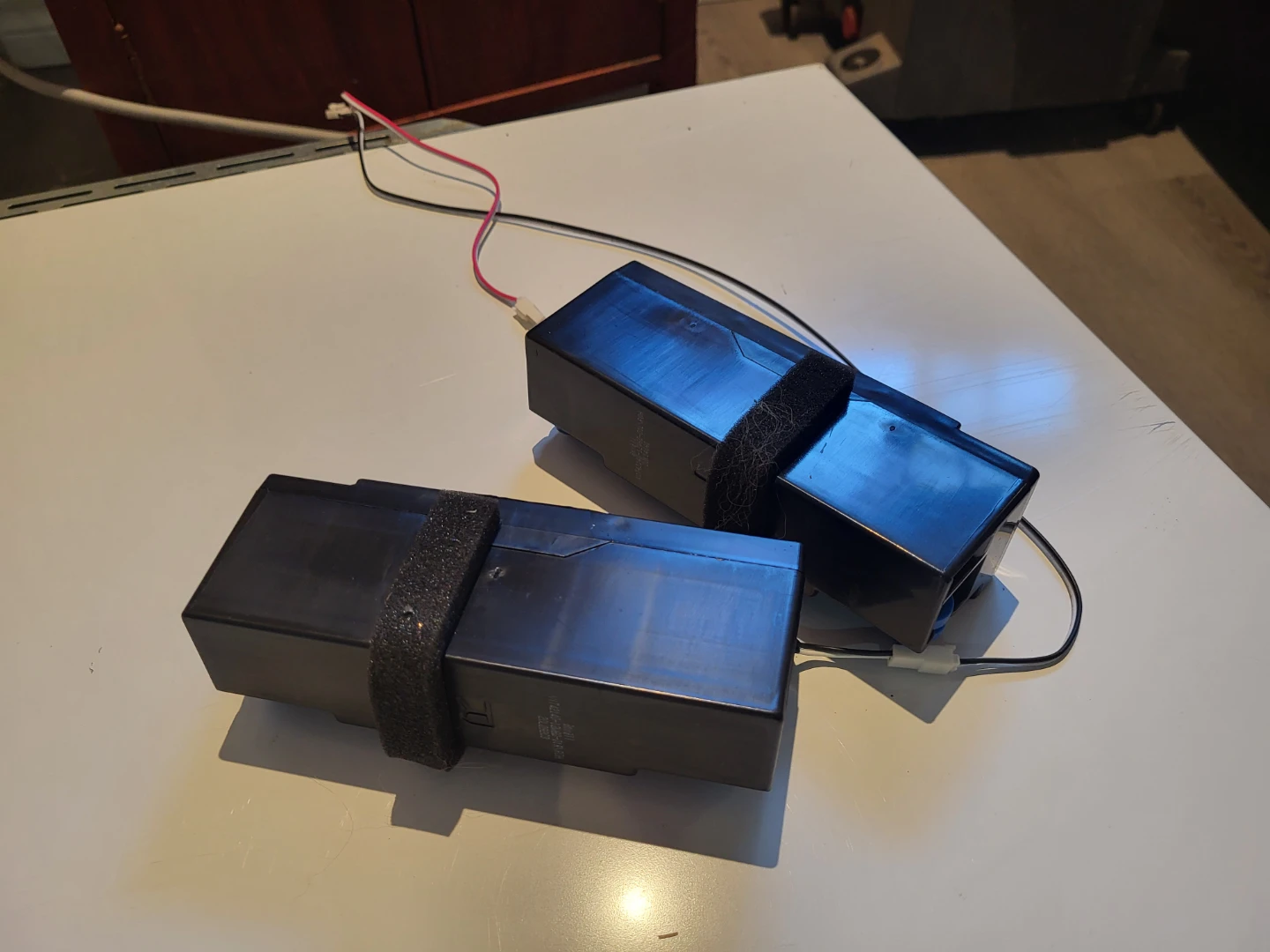 Internal Stereo Speaker Enclosures - photo 2