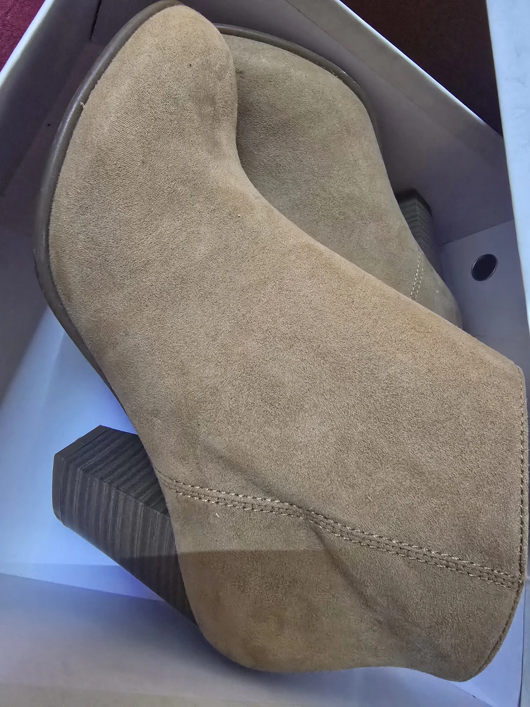 Old Navy Women’s Tan Ankle Boots – Size 8 - photo 3