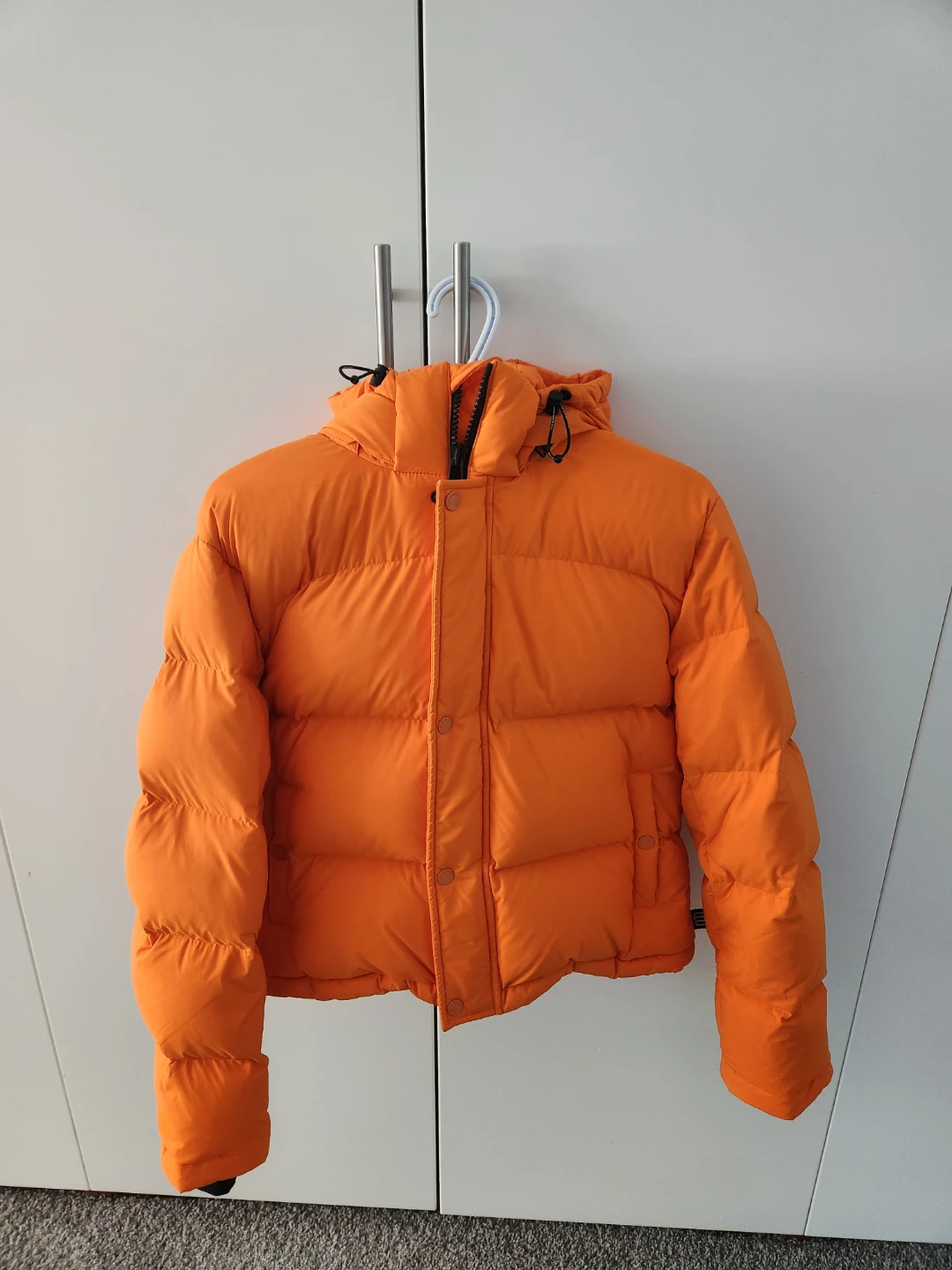 Aritzia Super Puff Shorty Mandarin Orange - Size Small