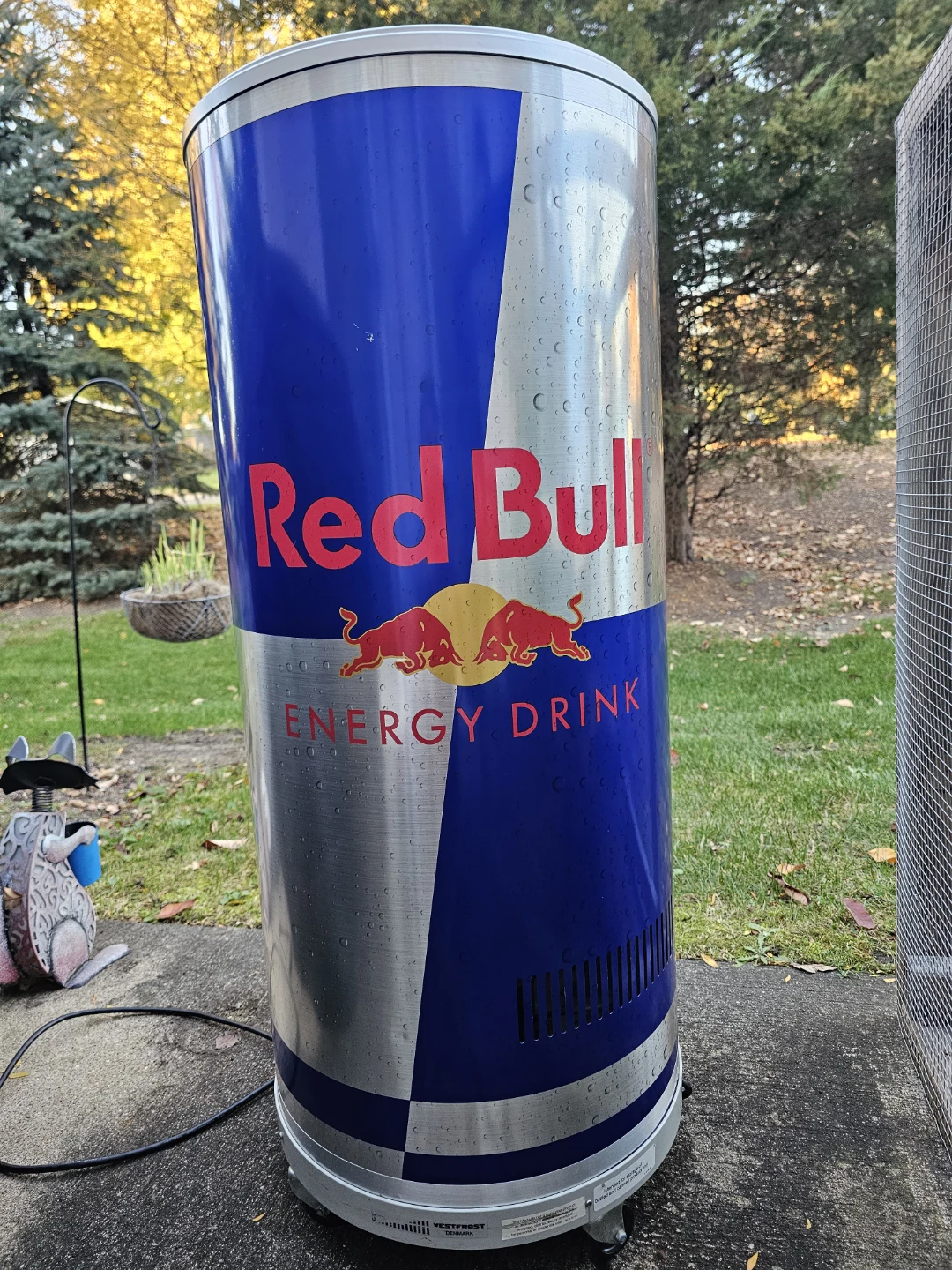 Red Bull Electric Barrel (Cooler) - photo 4