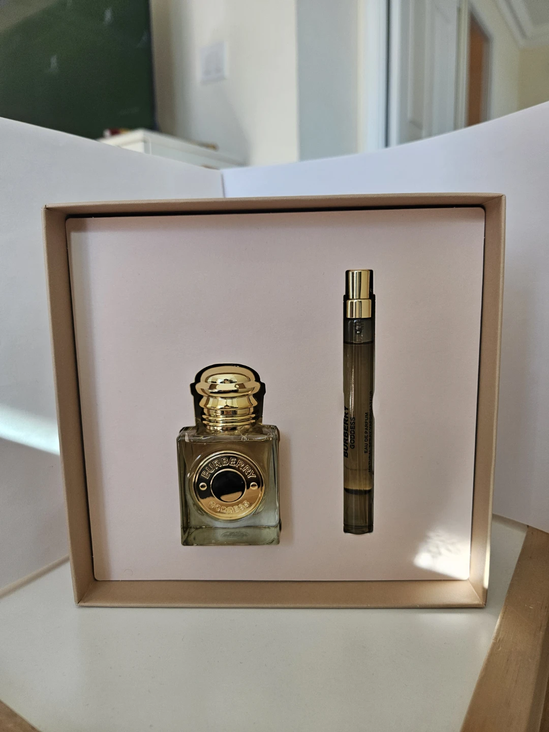 Burberry Goddess Eau de Parfum Gift Set - photo 2