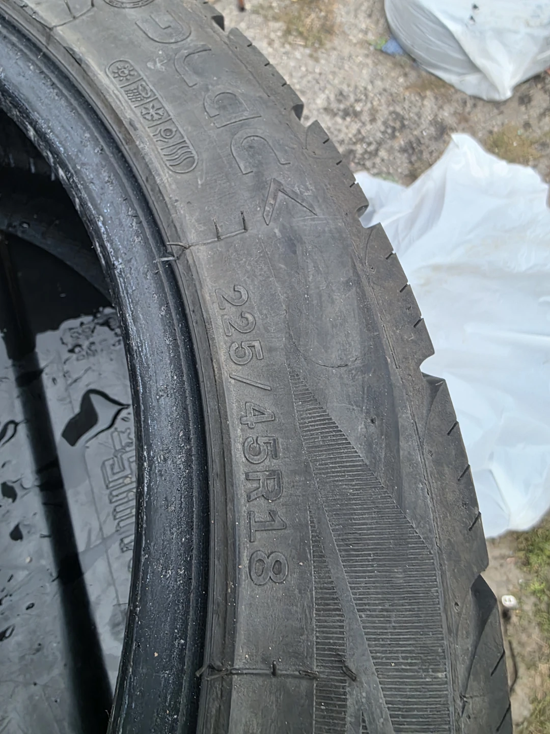 Royal Black Winter Tire 225/45R18 2 tires