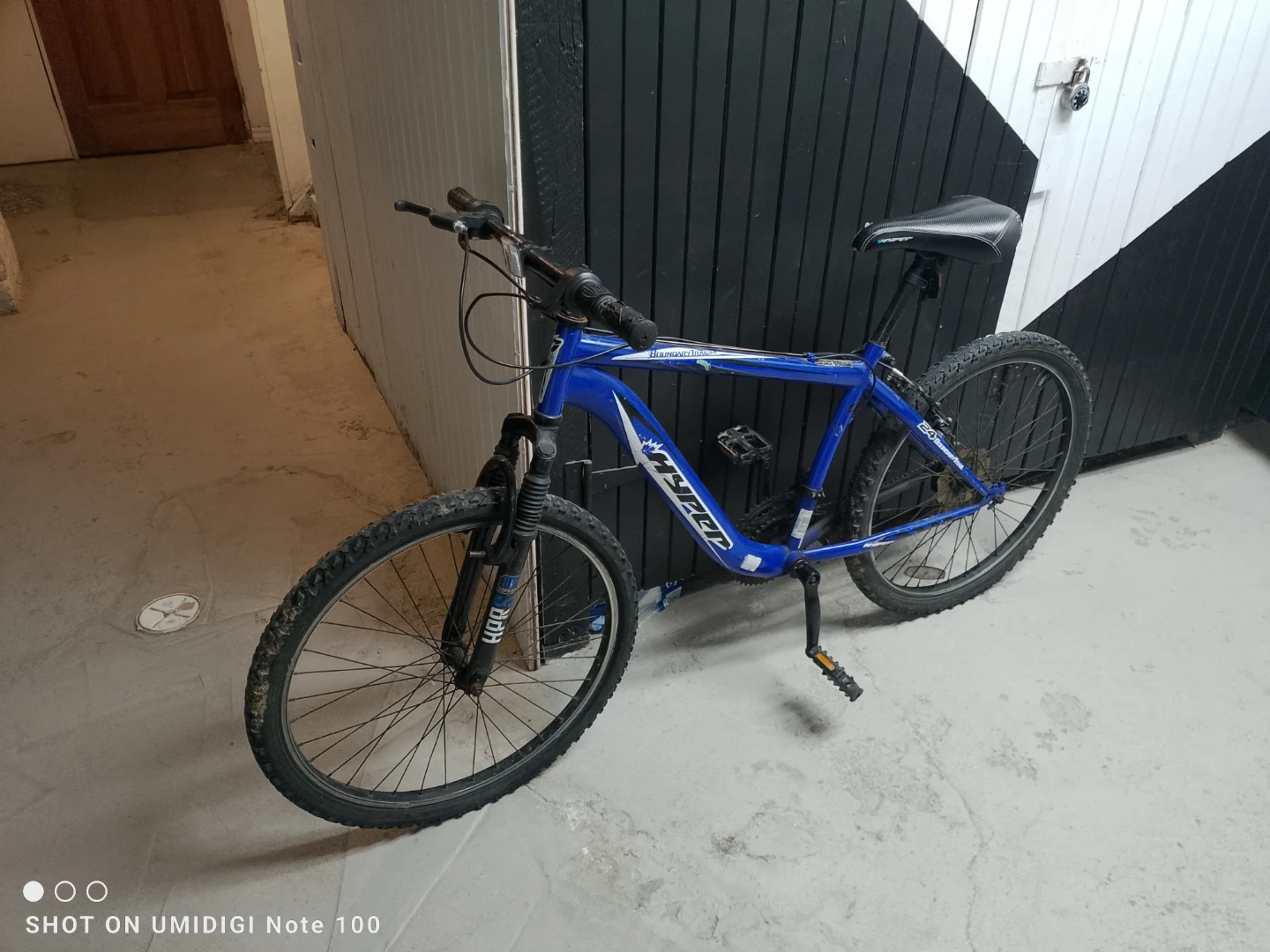 Hyper Boundary Trail 24-inch Mountain Bike