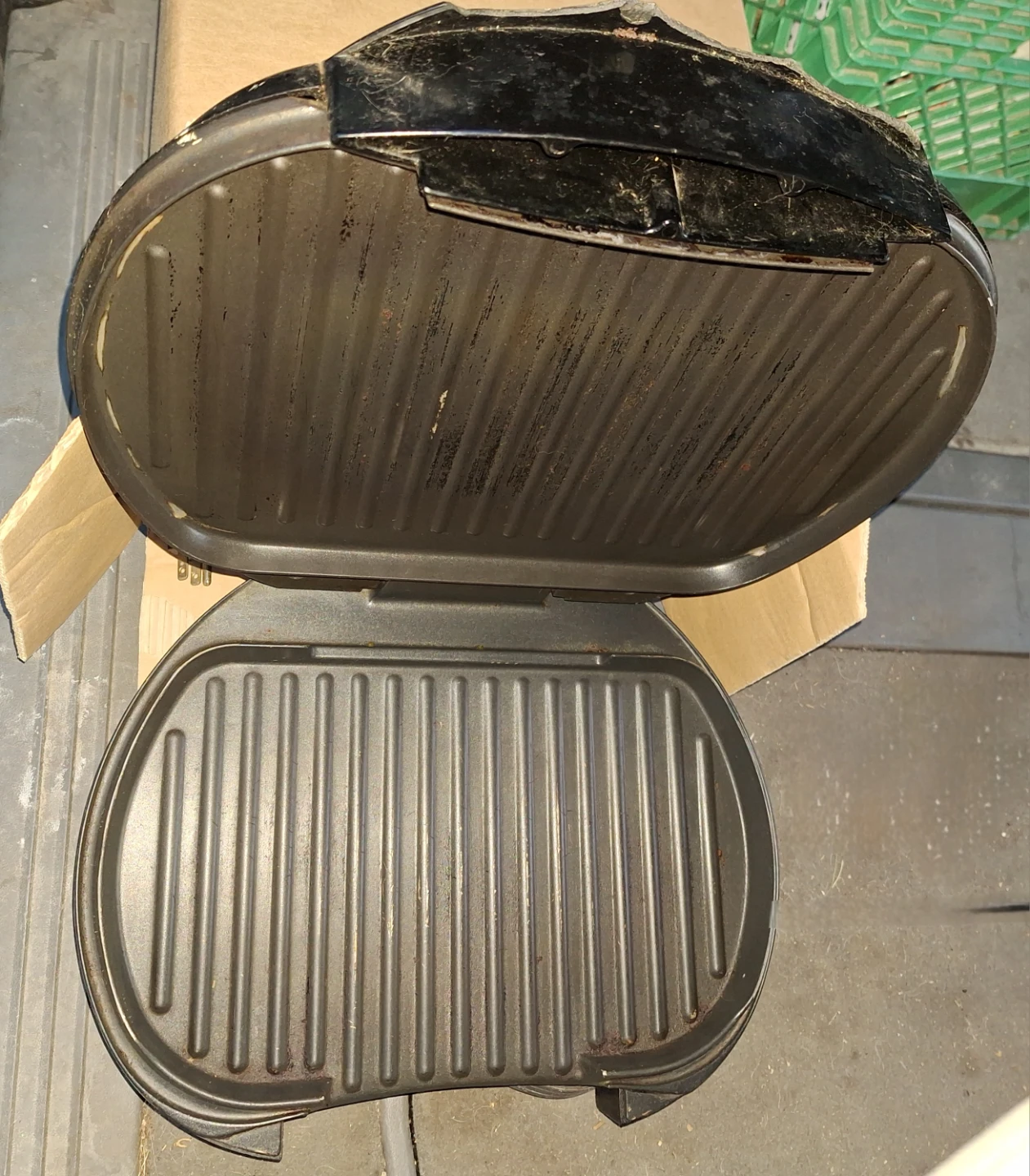 Hamilton Beach Indoor Grill (Kit Cat Club rescue) - photo 2
