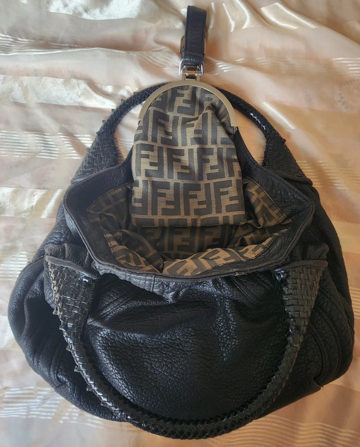Fendi Black Leather Hobo Bag - photo 2