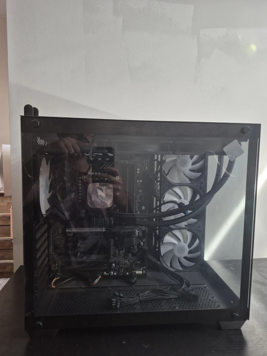 Custom Gaming PC - Intel i9-14900K, Gigabyte Z790 D AX - photo 5