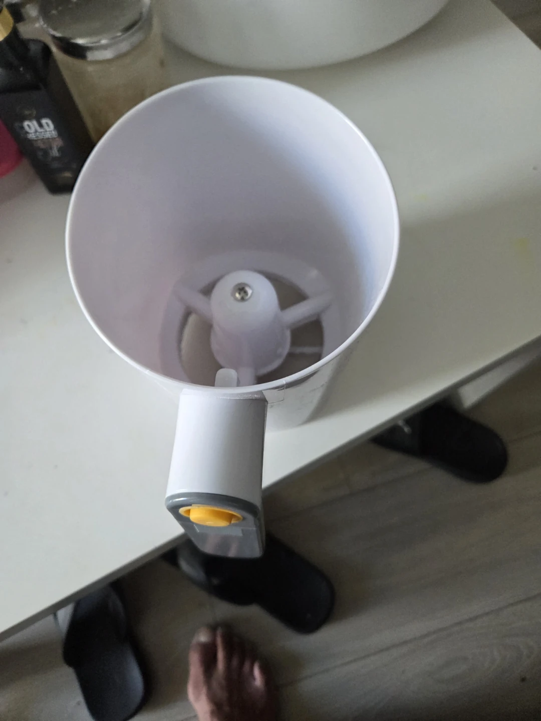 Manual Flour Sifter - photo 4