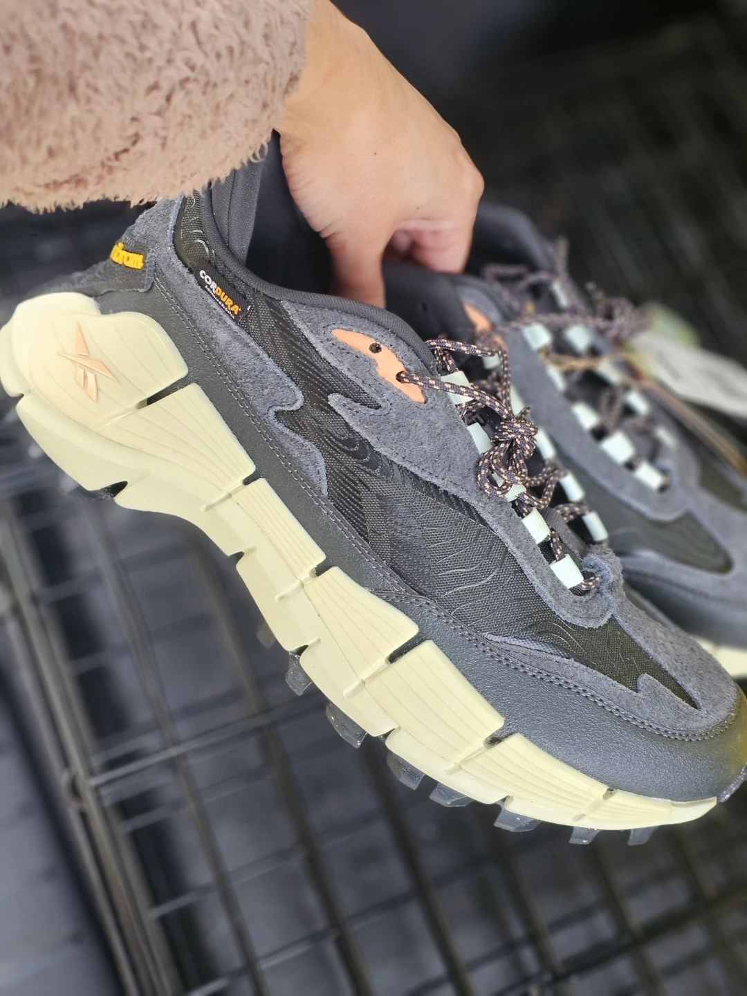 Reebok Zig Kinetica 2.5 Edge Sneakers - photo 2