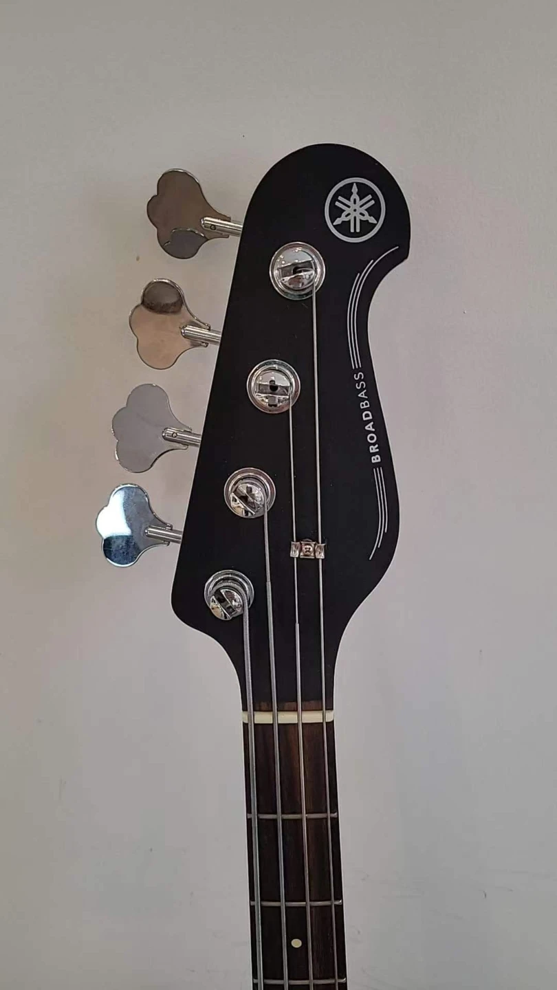 Yamaha Broadbass 4-String Electric Bass Guitar - photo 5