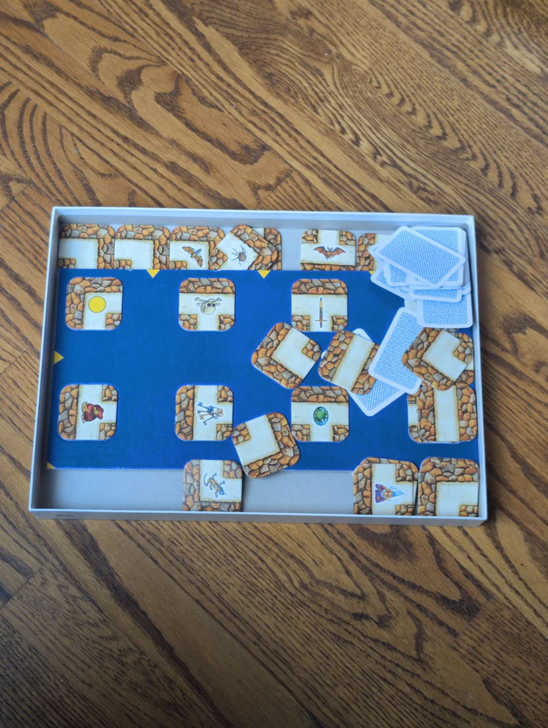 The aMAZEing Labyrinth Board Game - photo 2