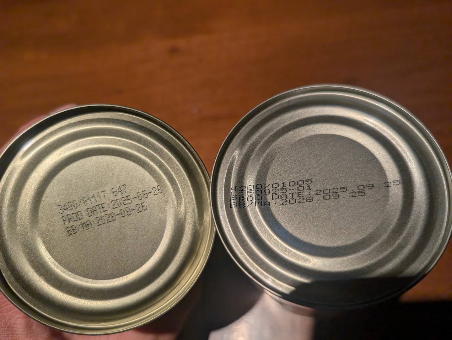 2 Cans of Everybody's Pear Halves - photo 2