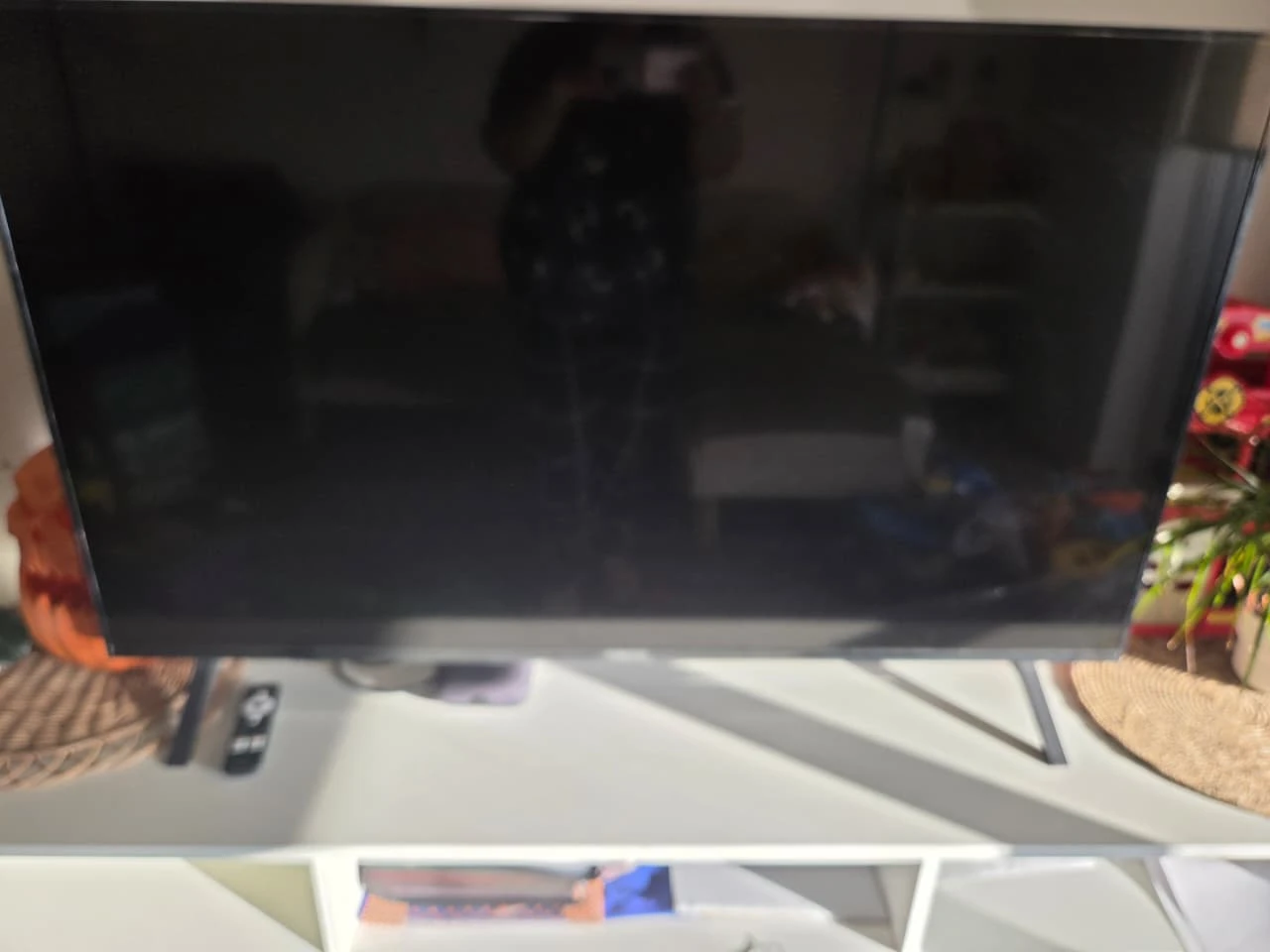 LG Flat Screen Television - photo 3