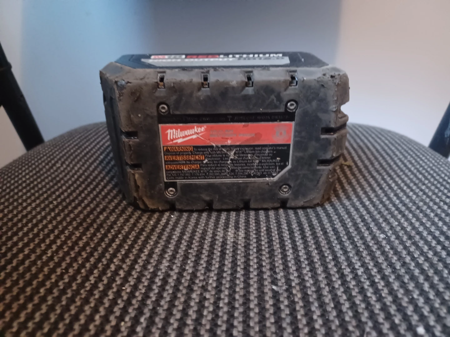Milwaukee M18 High Output 12AH Battery - photo 3