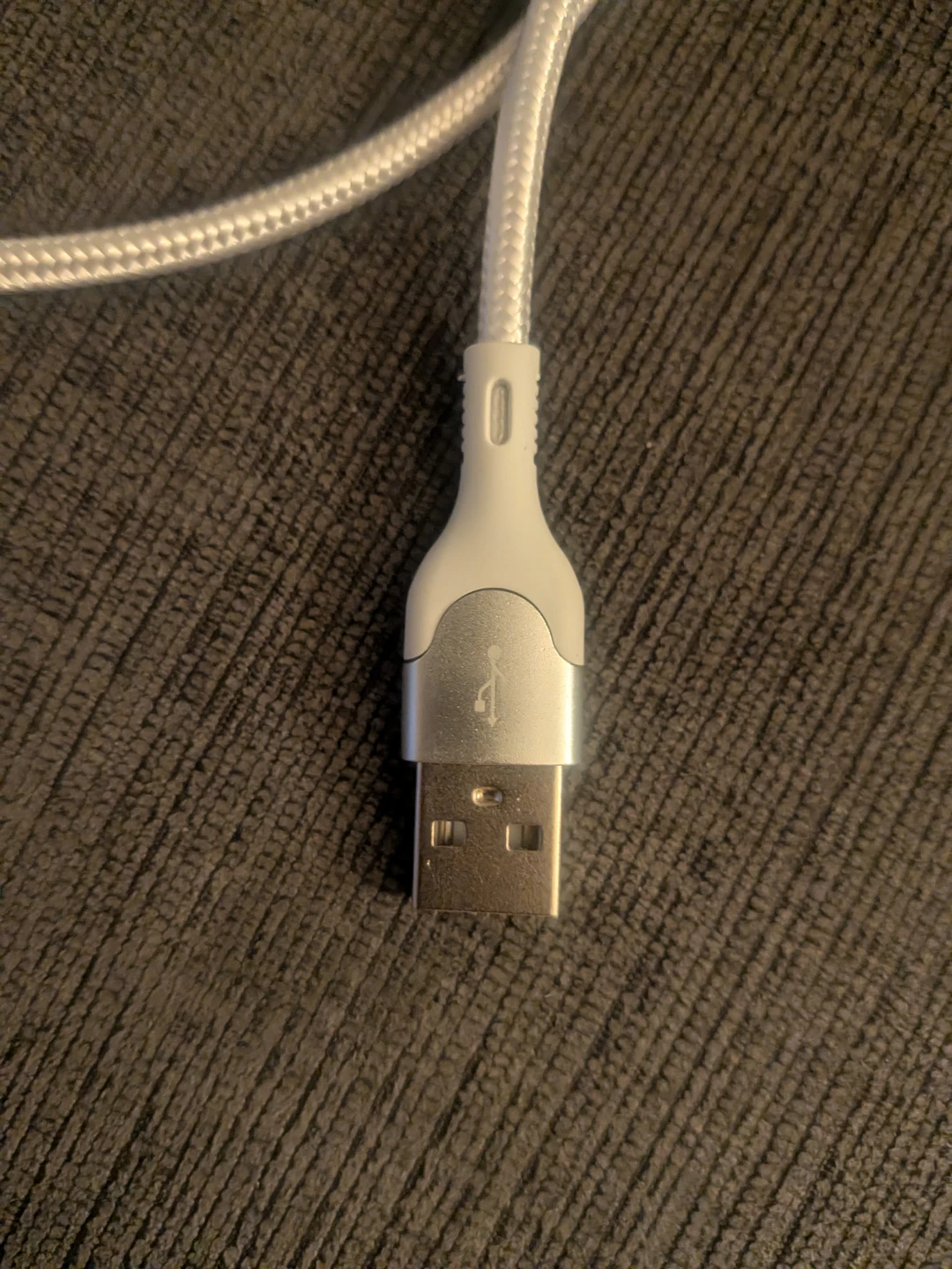 Braided Charging Cable pick up in St Albert - photo 3