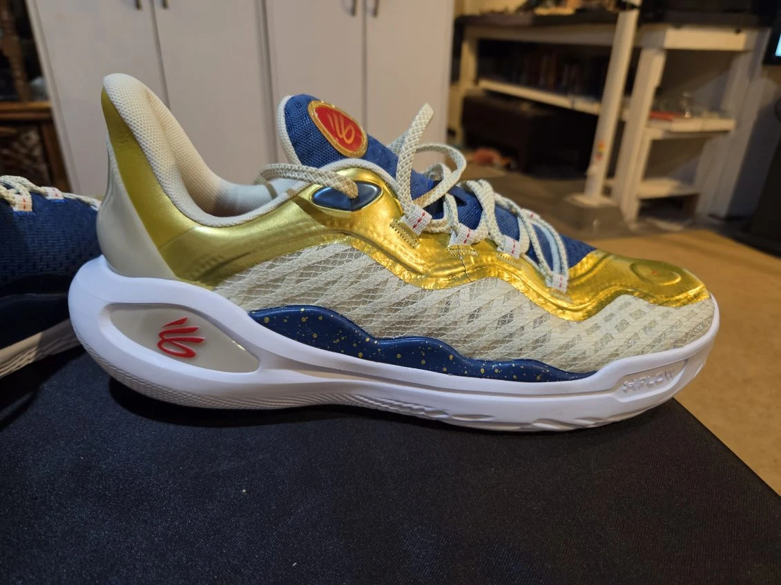 Under Armour Curry Basketball Shoes - photo 4
