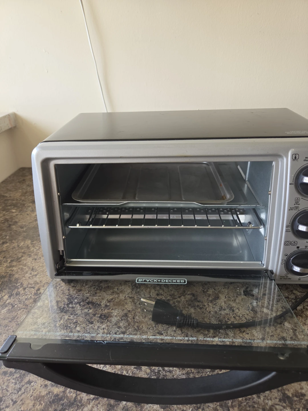 Black+Decker Countertop Toaster Oven - photo 2