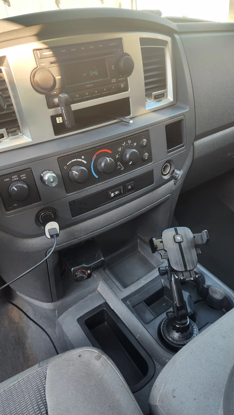 Dodge Ram 1500 SLT 4x4 Hemi - photo 5