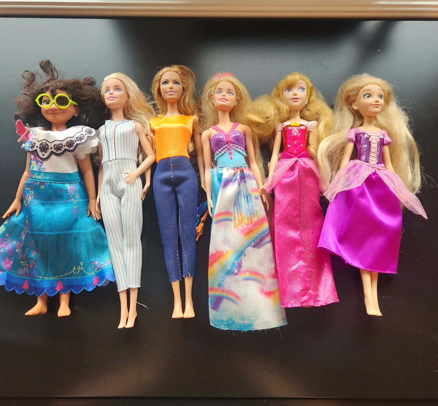 Barbie dolls & Helicopter.