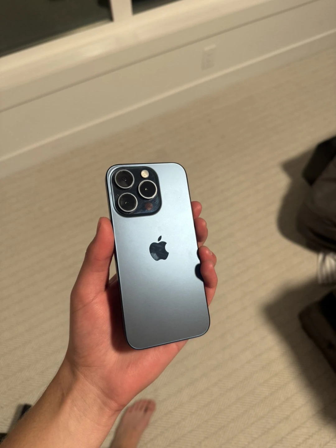 Apple iPhone 15 Pro Blue
