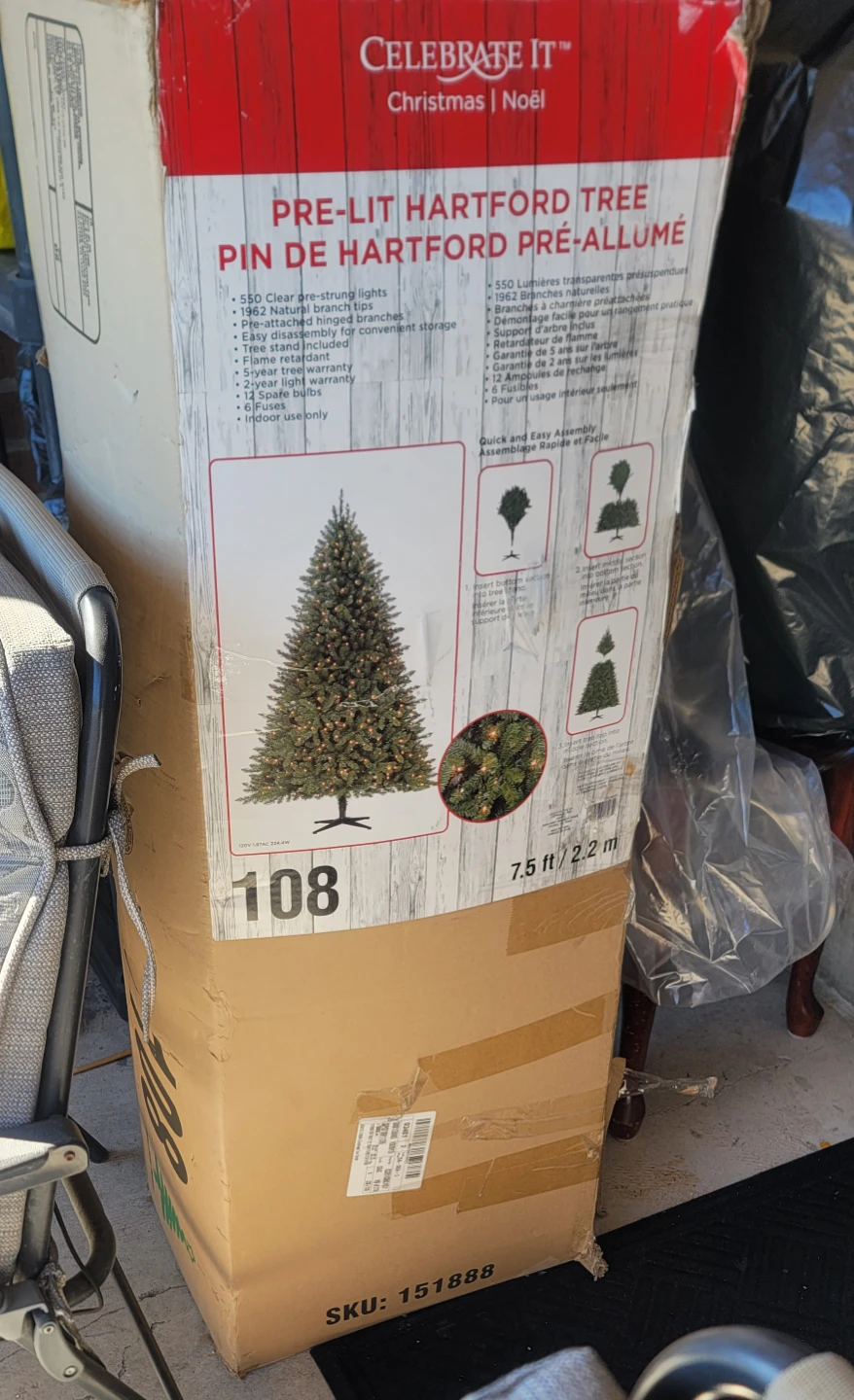 Celebrate It 7.5ft Pre-Lit Hartford Christmas Tree