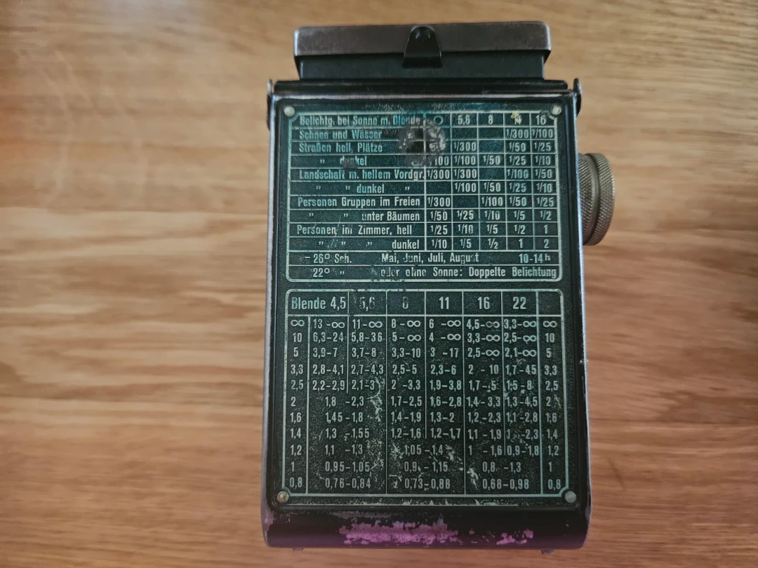 Vintage Rolleicord Film Camera - photo 5