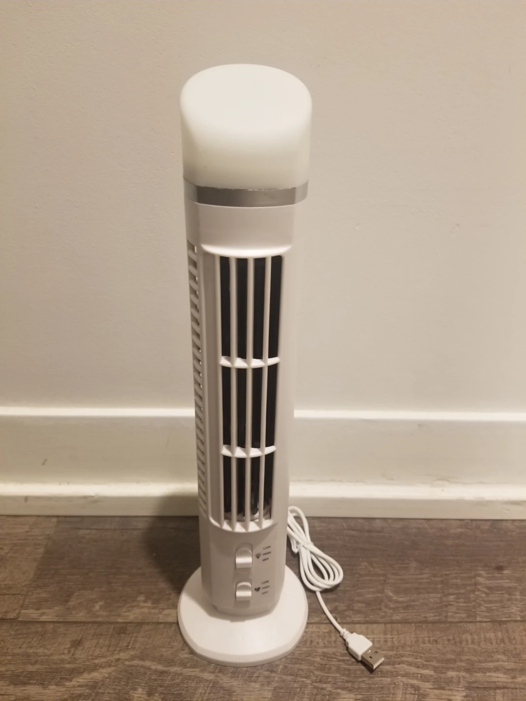 USB Portable Tower Fan with LED Light - photo 4