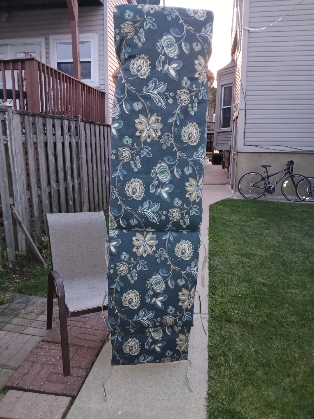 Outdoor Reversible Lounge Chair Cushion - photo 3