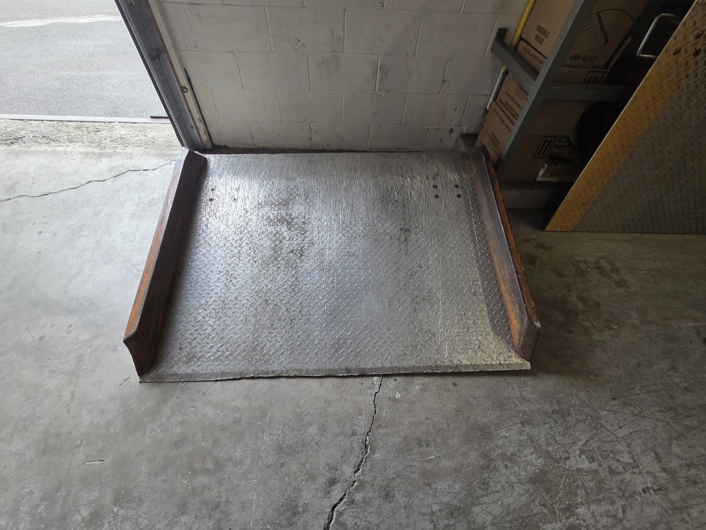 Metal loading ramp - photo 2
