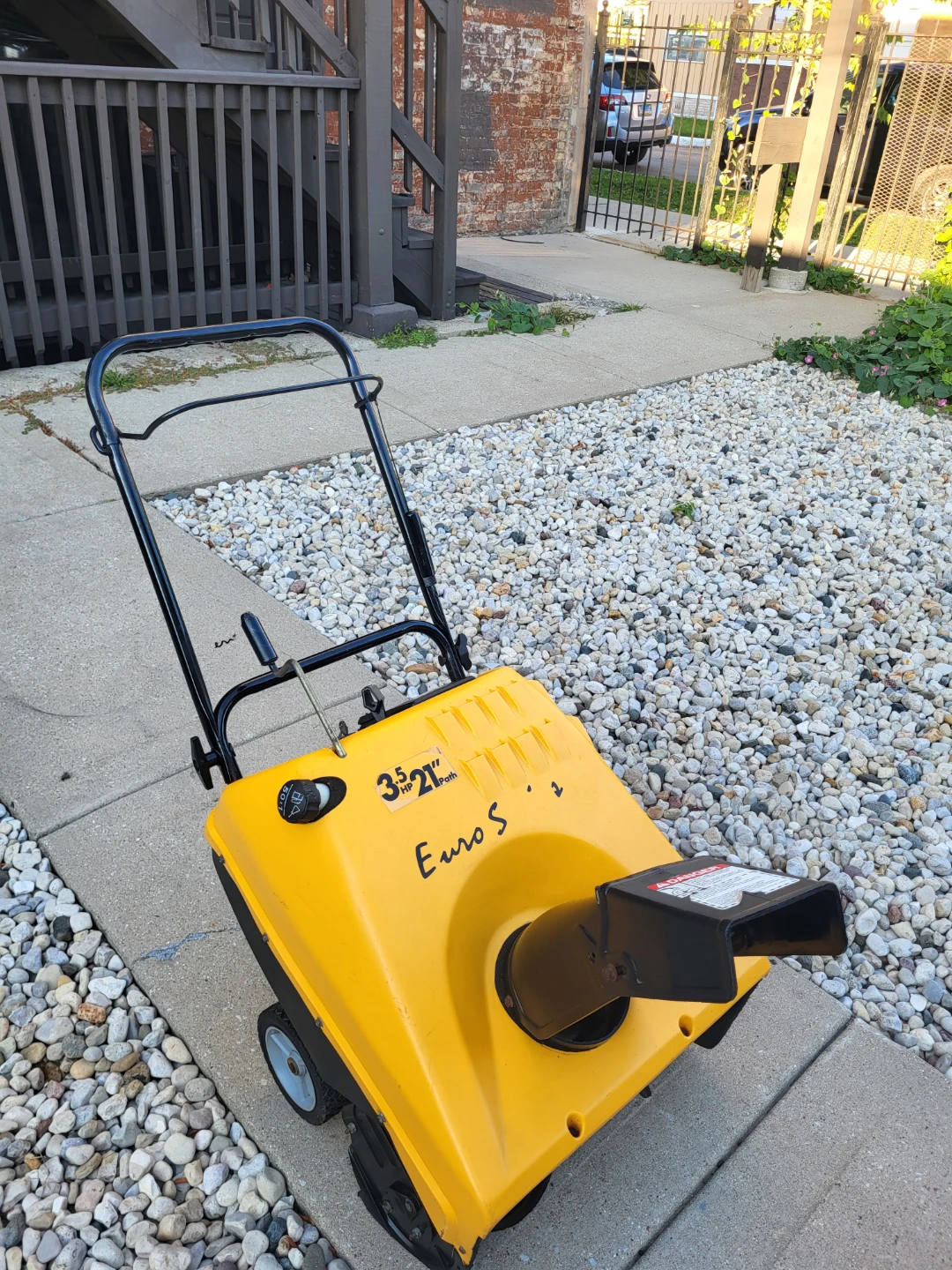 3.5 HP 21-inch Snow Blower - photo 5