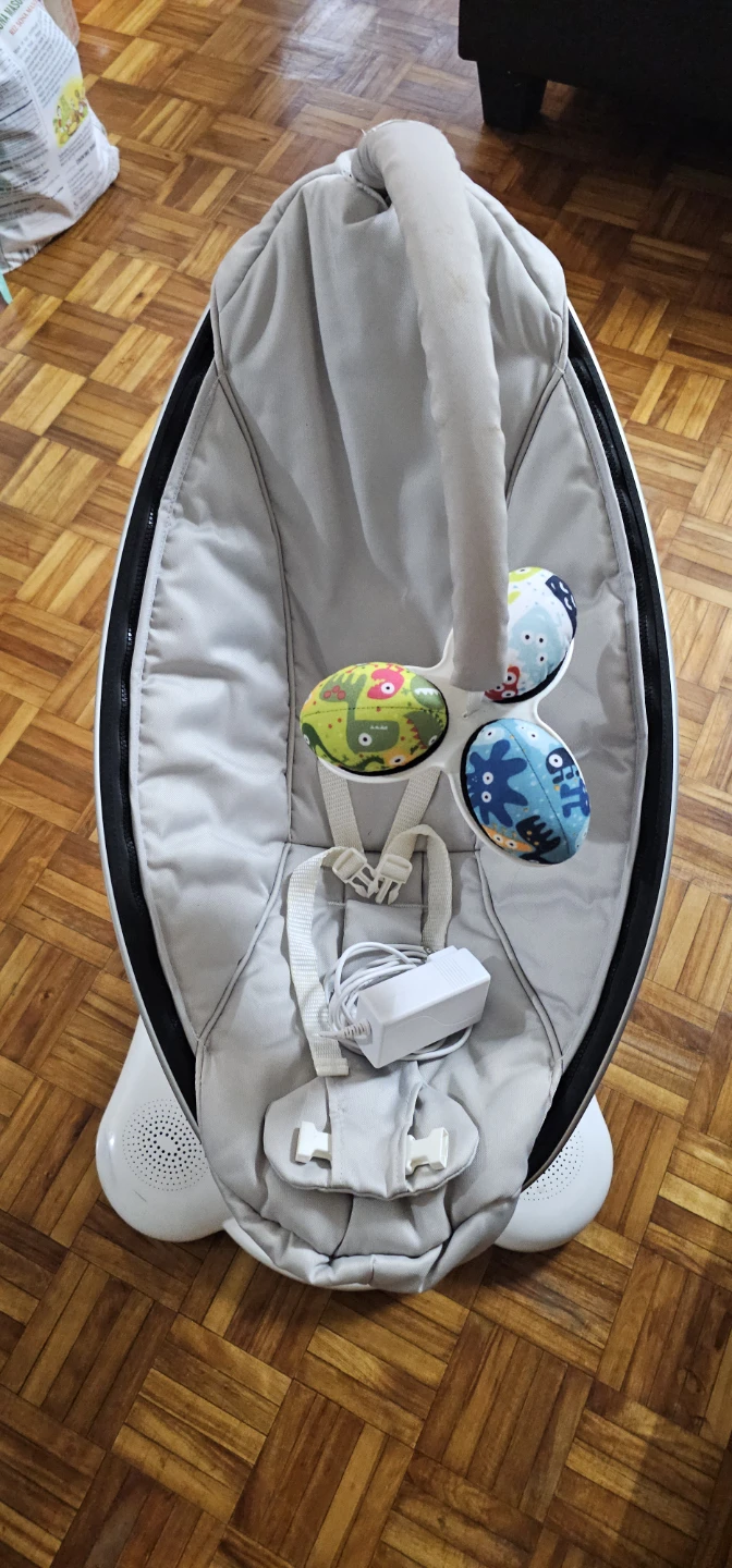 4moms mamaRoo Multi-Motion Baby Swing