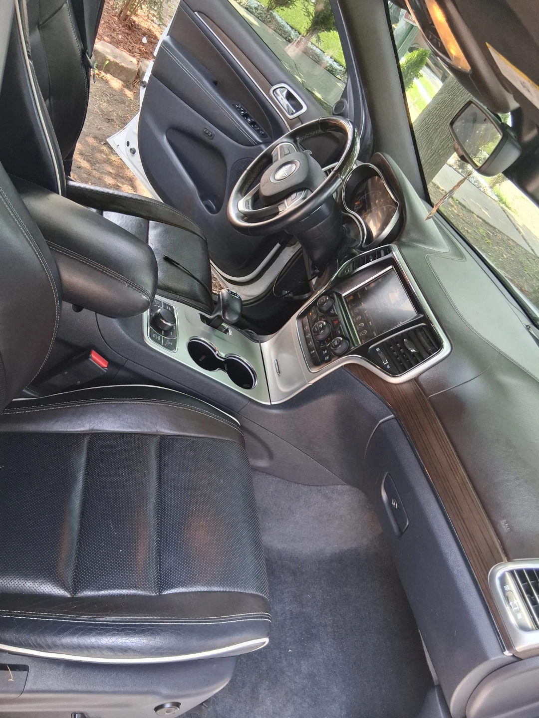 Jeep Grand Cherokee SUV  diesel - photo 3