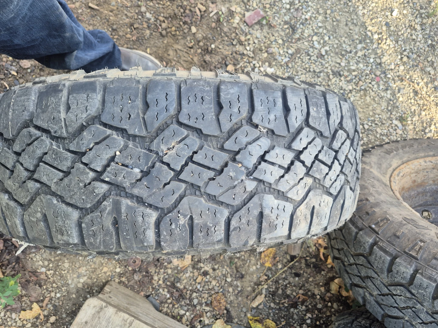 265/70/17 winter tires for sale - photo 3
