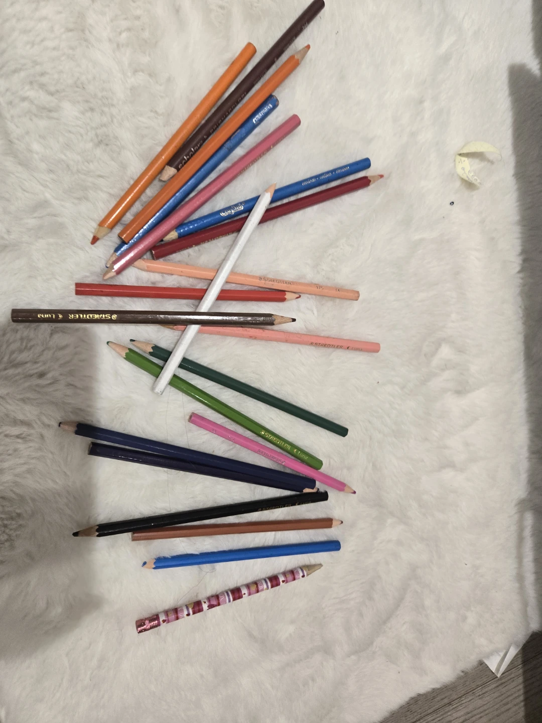 Assorted Coloured Pencils and Markers Set - photo 2