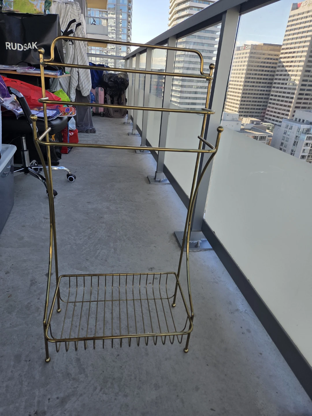 Gold-tone Metal Towel Rack Stand - photo 2