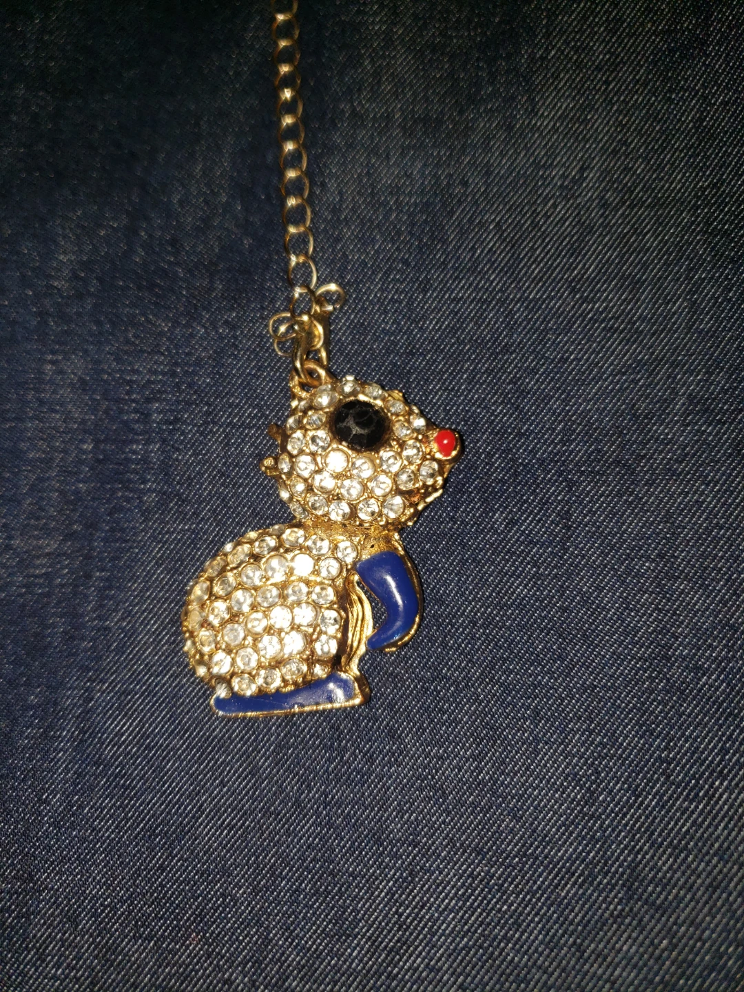 ADORABLE faux GOLD PENDANT - photo 3