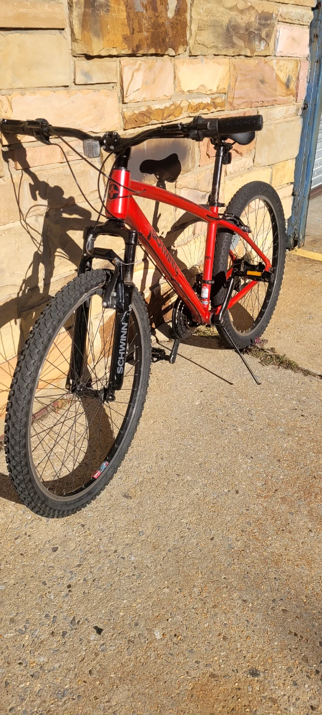 Red Schwinn Mountain Bike - photo 3