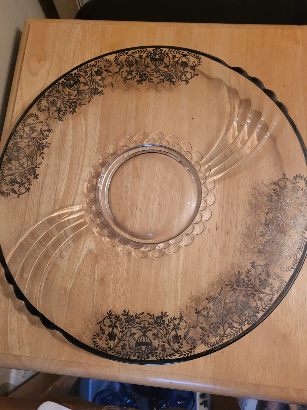 Vintage Silver City Flanders Cake Plate