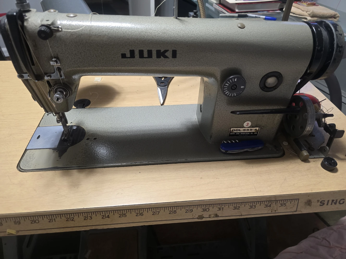 Juki DDL-555-4 Industrial Sewing Machine