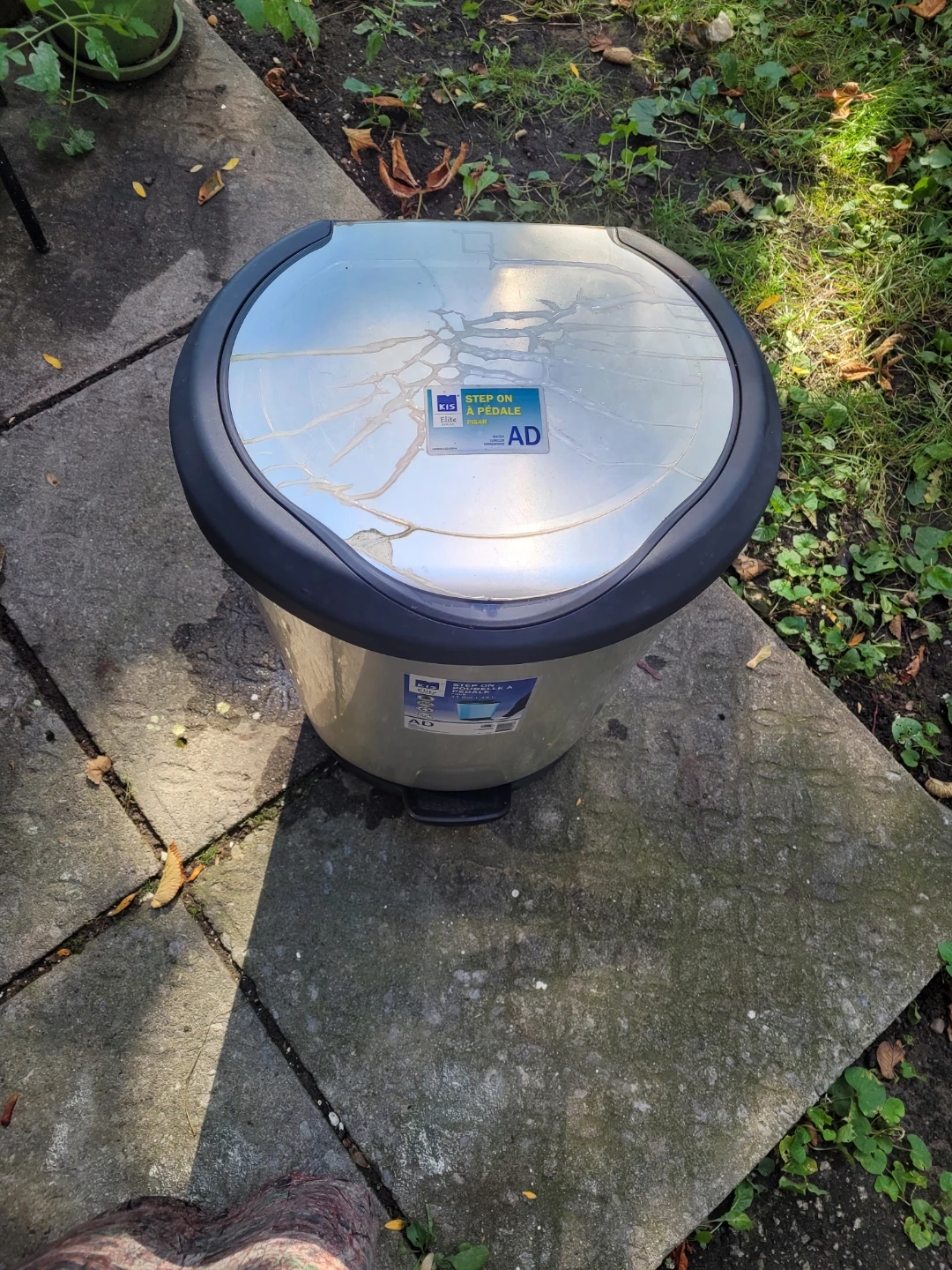 KIS Elite Series Step-On Bin 42L