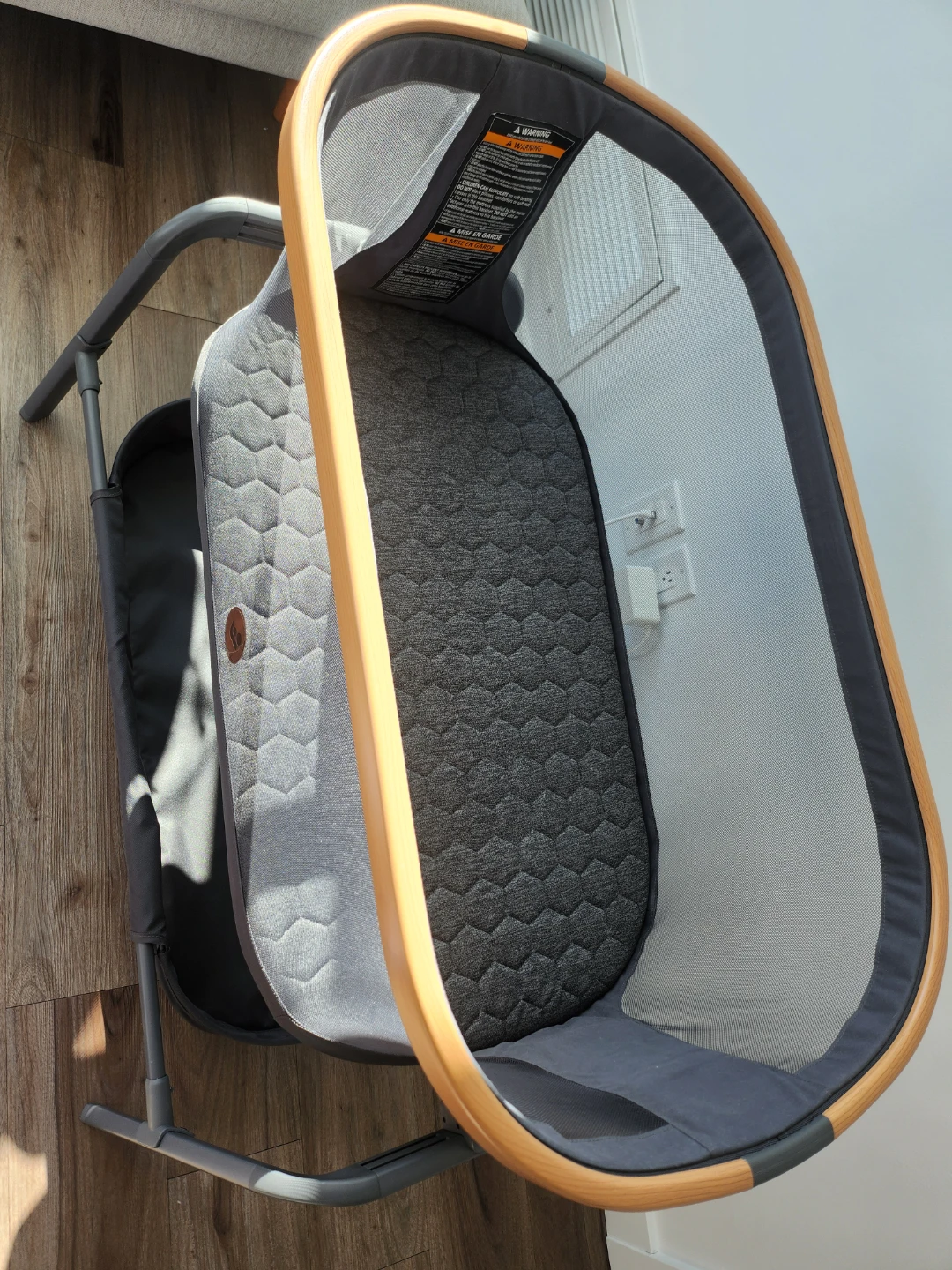 Maxi-Cosi Lora Bedside Bassinet - photo 3